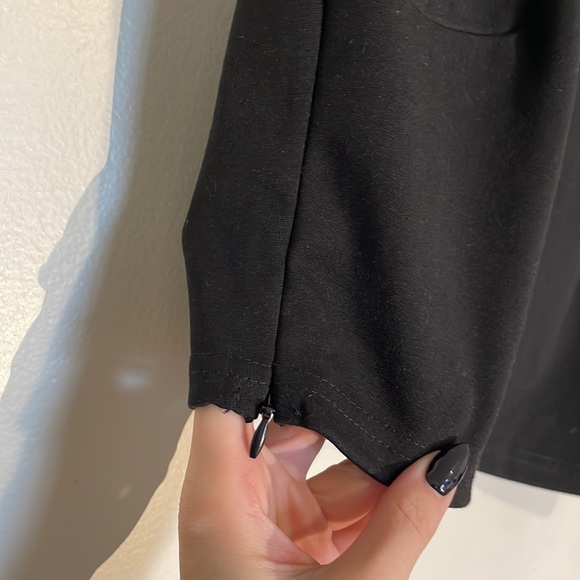 Black Cropped Mesh V-Neck Top - Picture 5 of 9